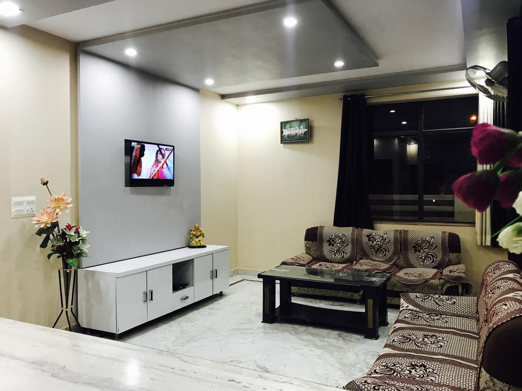Aaradhya Residency Ξενοδοχείο Agra  Εξωτερικό φωτογραφία