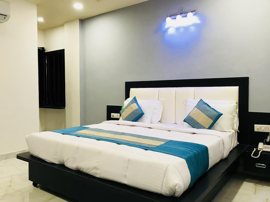 Aaradhya Residency Ξενοδοχείο Agra  Εξωτερικό φωτογραφία