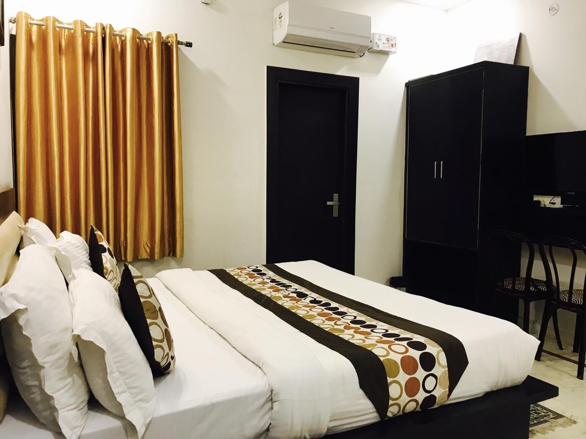 Aaradhya Residency Ξενοδοχείο Agra  Εξωτερικό φωτογραφία