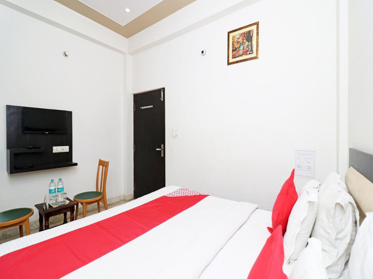 Aaradhya Residency Ξενοδοχείο Agra  Εξωτερικό φωτογραφία
