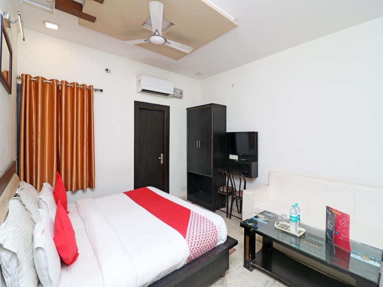 Aaradhya Residency Ξενοδοχείο Agra  Εξωτερικό φωτογραφία