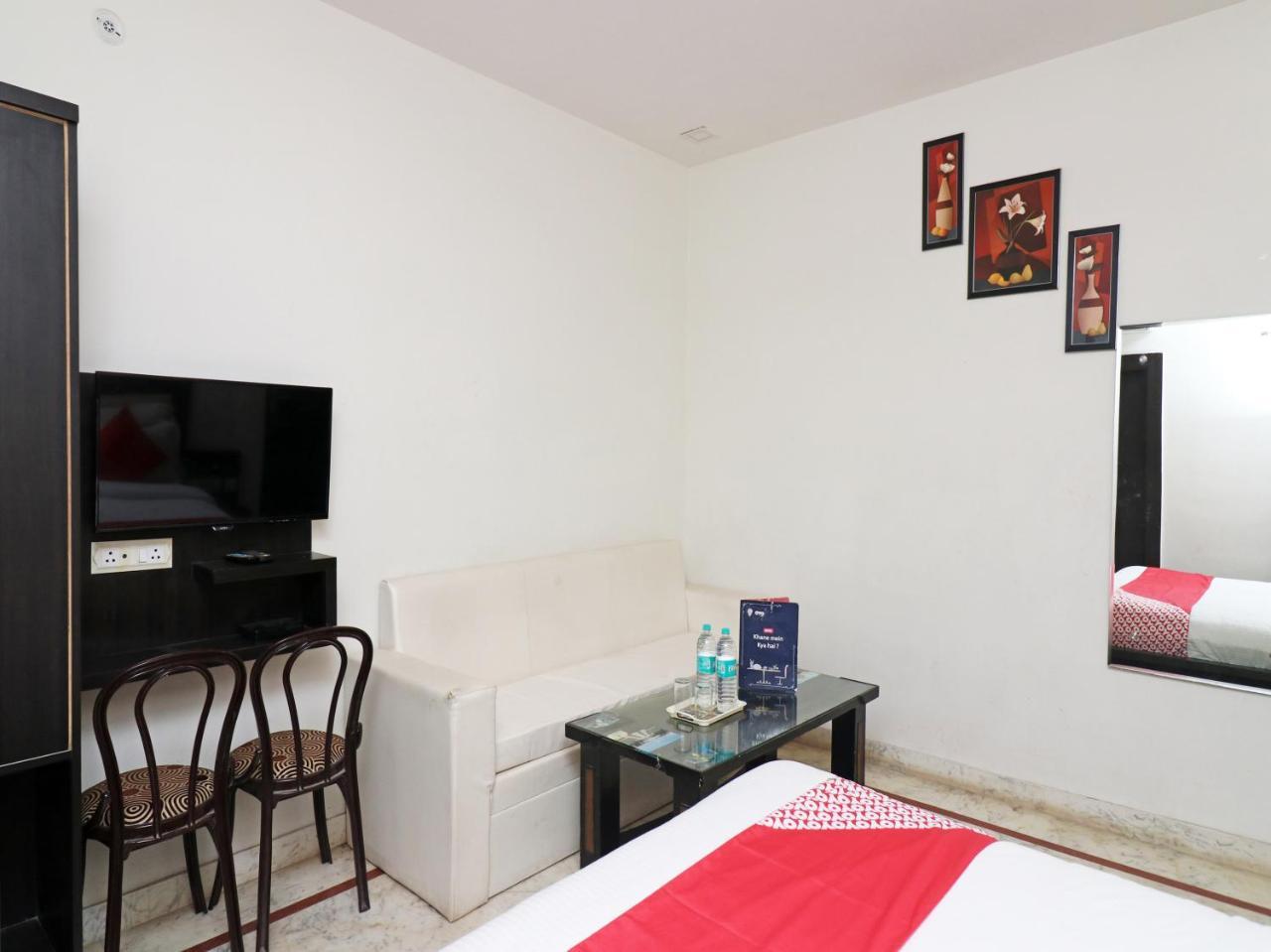 Aaradhya Residency Ξενοδοχείο Agra  Εξωτερικό φωτογραφία