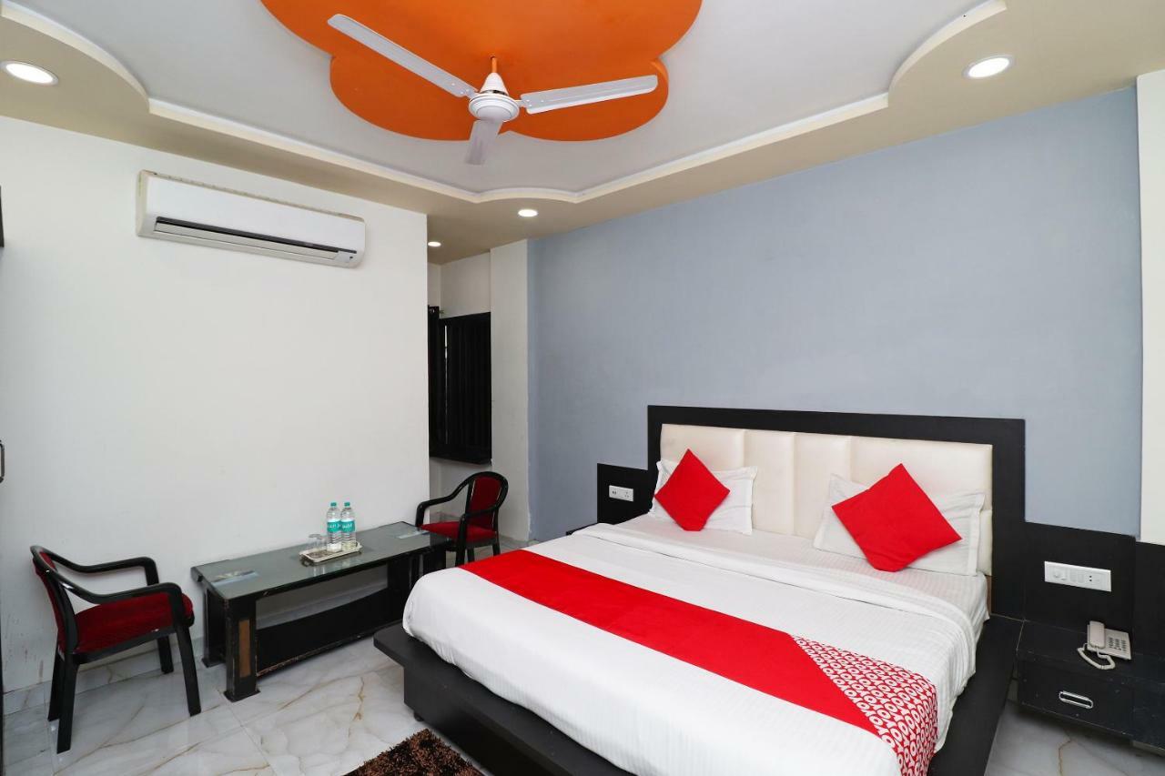 Aaradhya Residency Ξενοδοχείο Agra  Εξωτερικό φωτογραφία