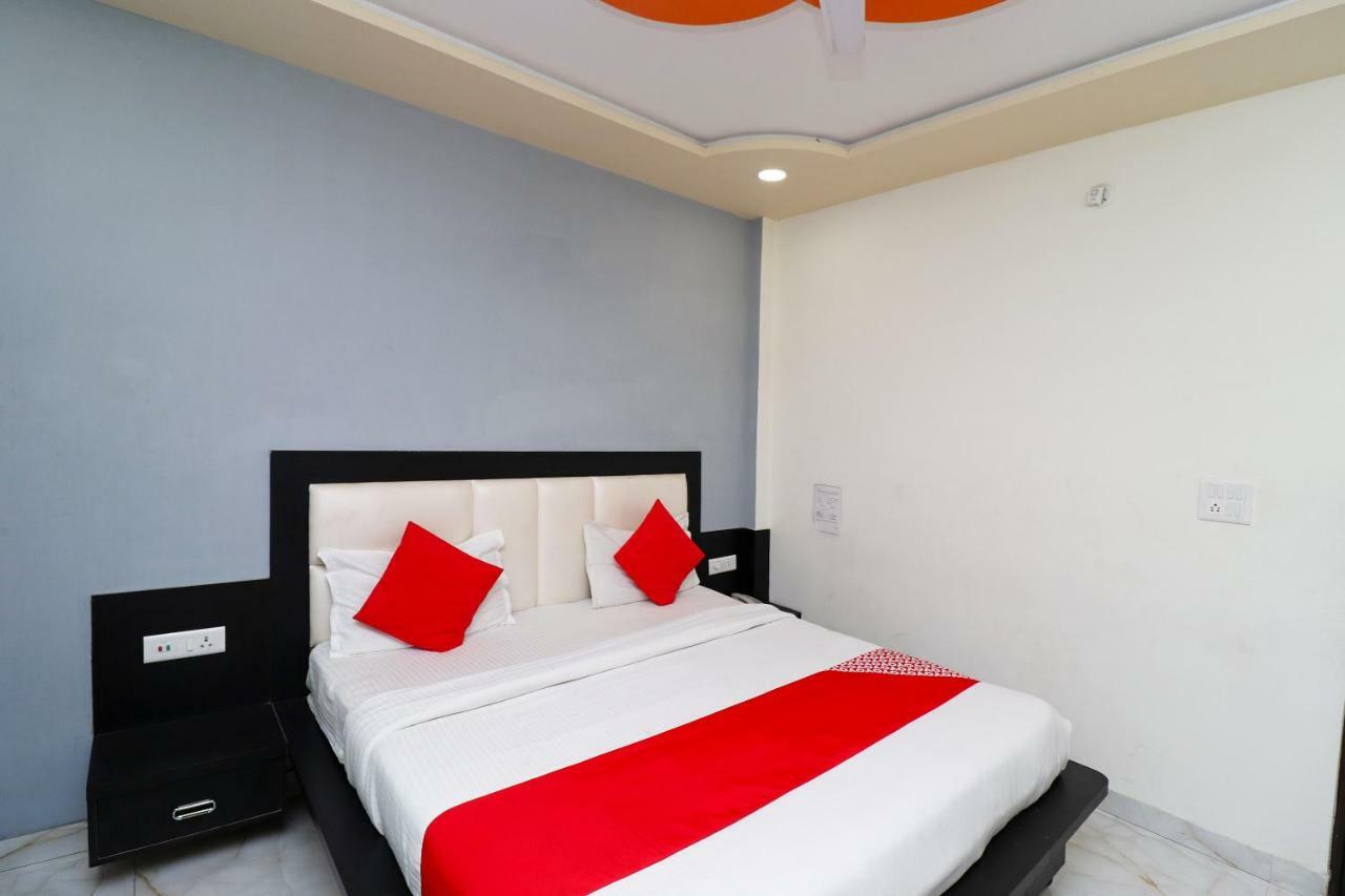 Aaradhya Residency Ξενοδοχείο Agra  Εξωτερικό φωτογραφία
