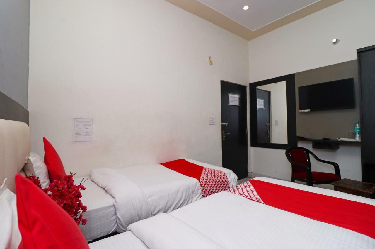 Aaradhya Residency Ξενοδοχείο Agra  Εξωτερικό φωτογραφία