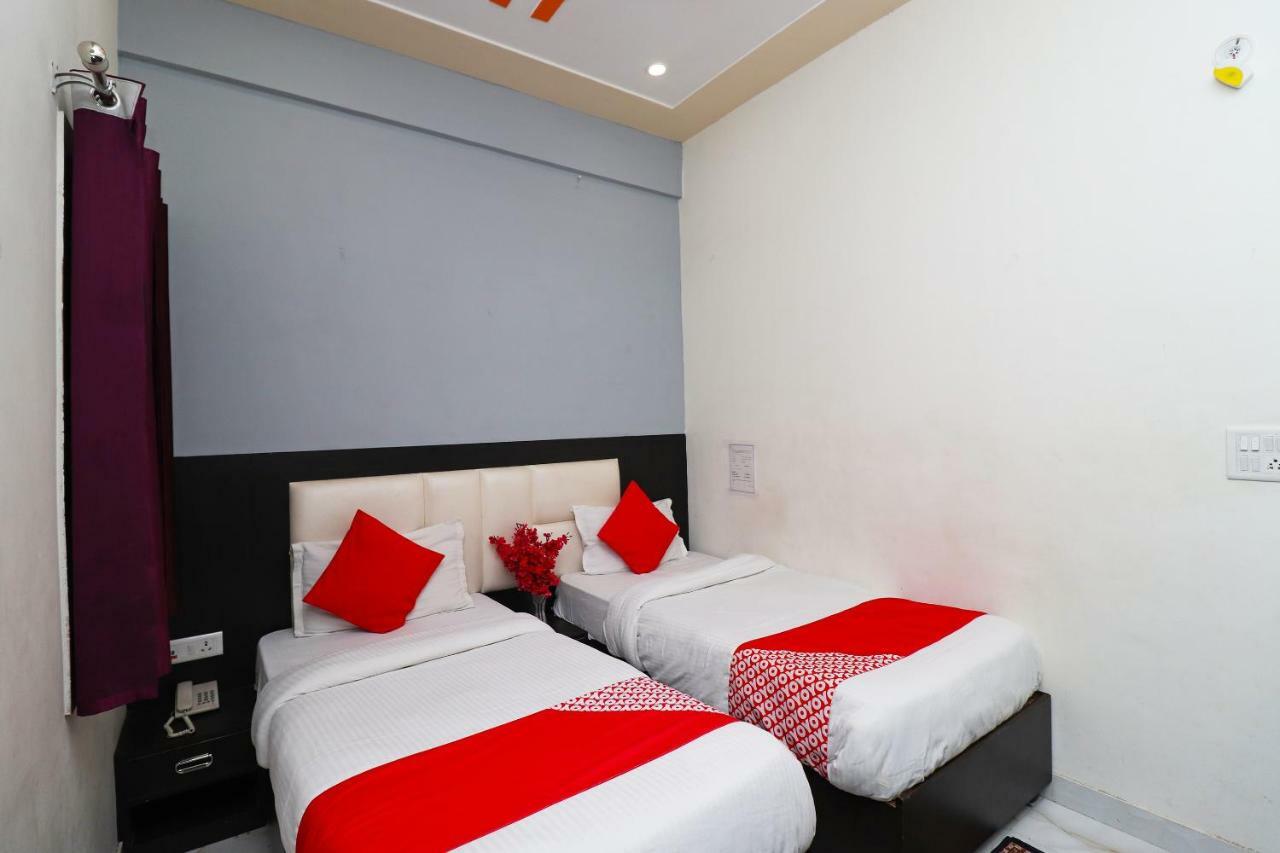Aaradhya Residency Ξενοδοχείο Agra  Εξωτερικό φωτογραφία
