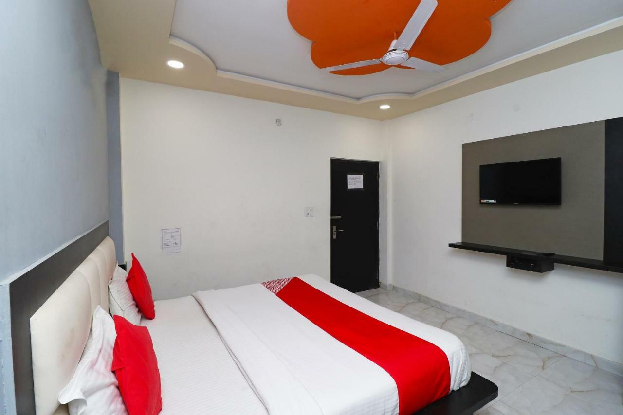 Aaradhya Residency Ξενοδοχείο Agra  Εξωτερικό φωτογραφία