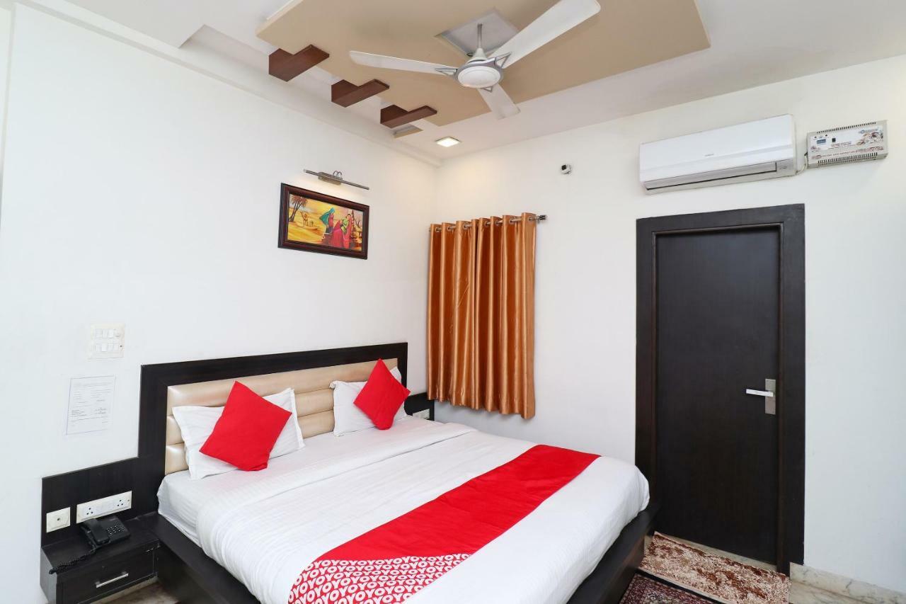 Aaradhya Residency Ξενοδοχείο Agra  Εξωτερικό φωτογραφία