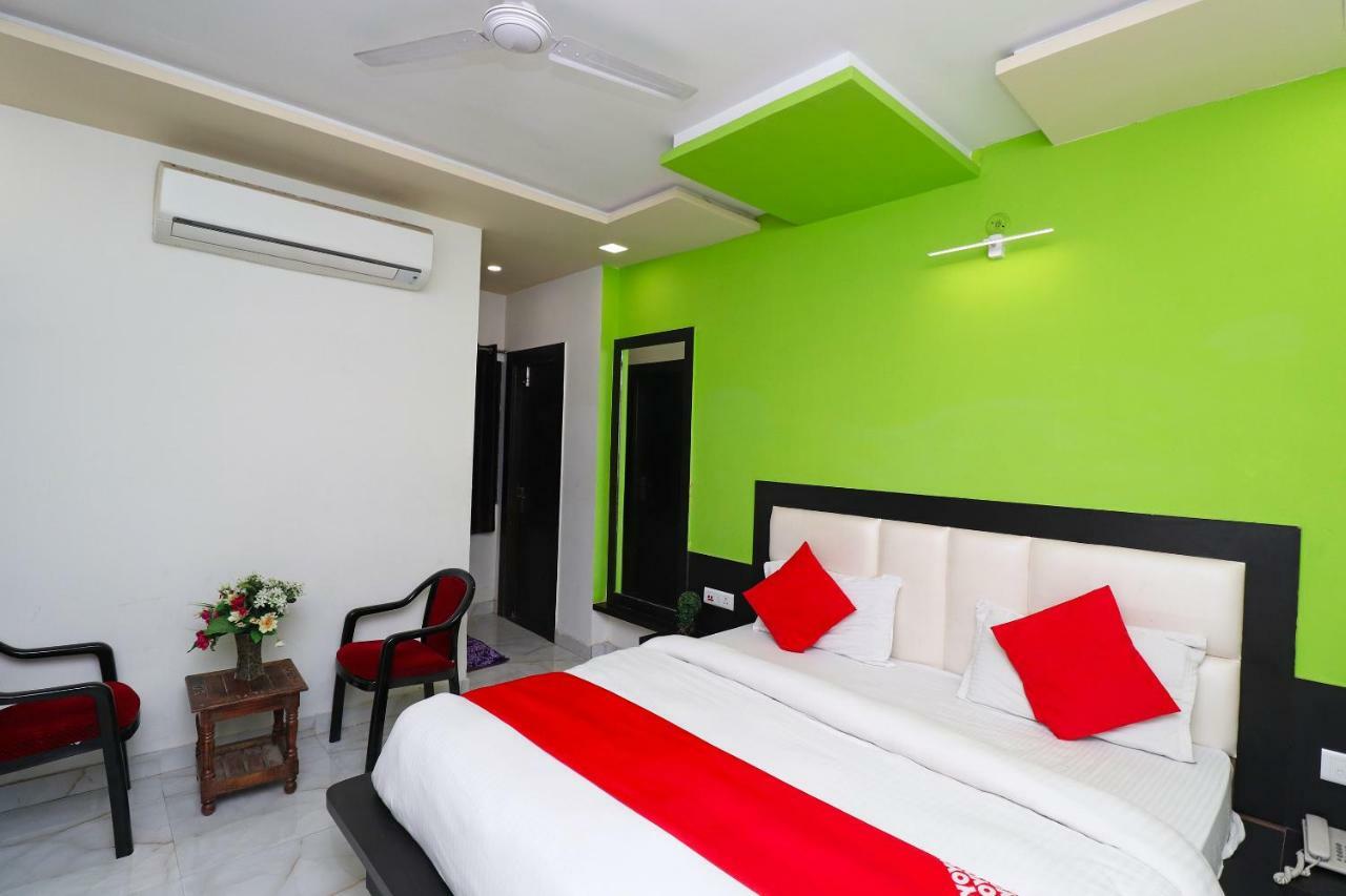 Aaradhya Residency Ξενοδοχείο Agra  Εξωτερικό φωτογραφία